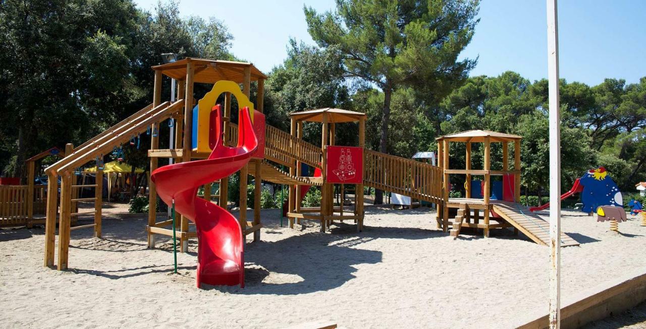 Mobile Home Starfish IV Camp Biograd Biograd Na Moru Exterior photo