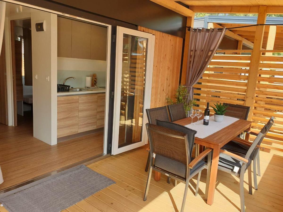 Mobile Home Starfish IV Camp Biograd Biograd Na Moru Exterior photo