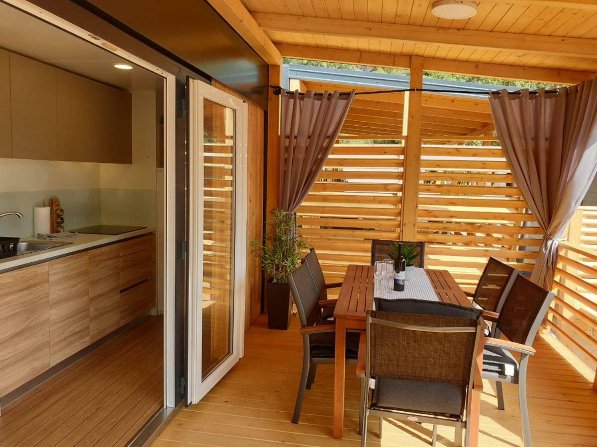 Mobile Home Starfish IV Camp Biograd Biograd Na Moru Exterior photo