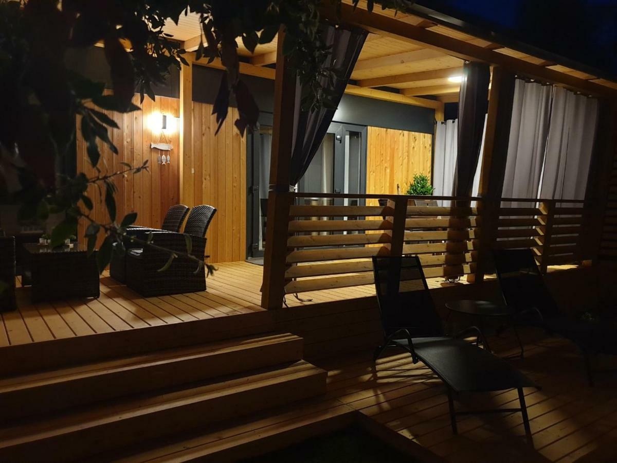Mobile Home Starfish IV Camp Biograd Biograd Na Moru Exterior photo